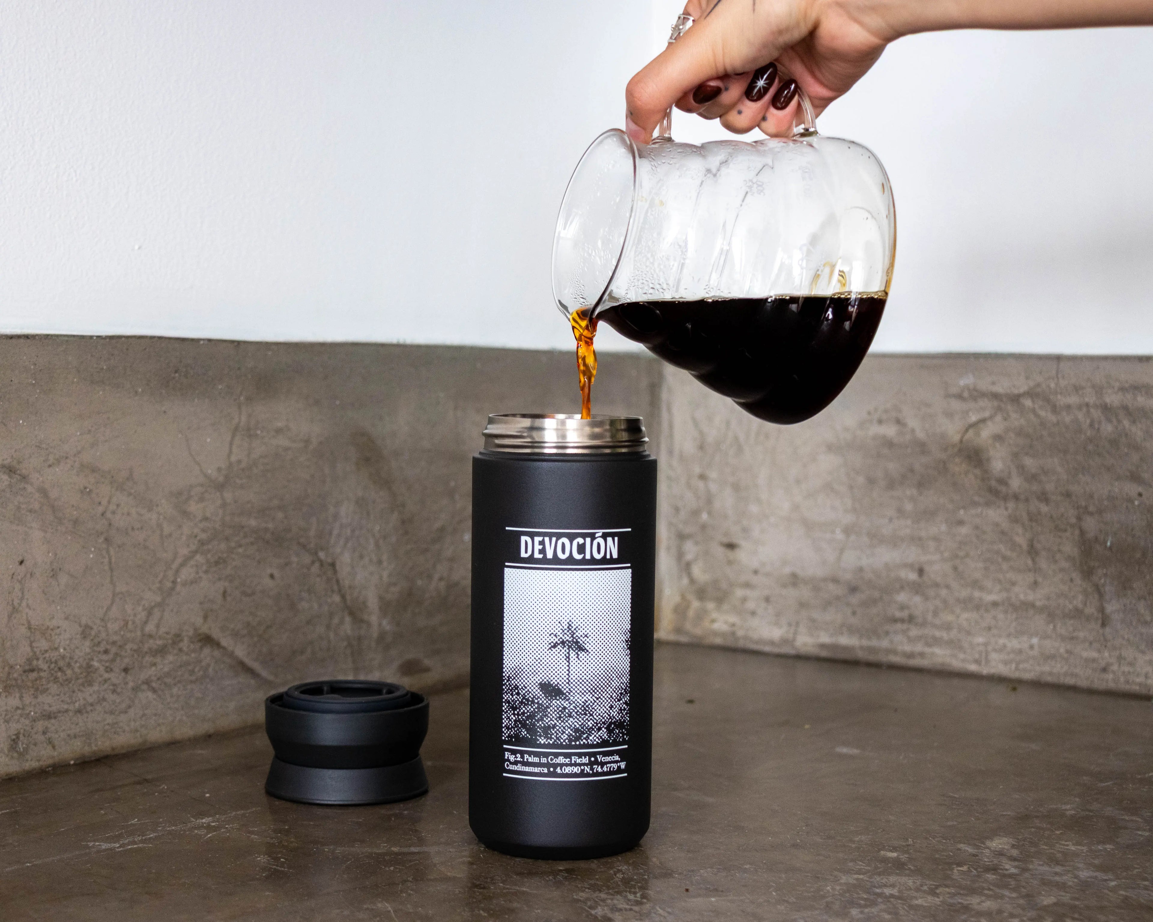 "COFFEE EXPLORERS" KINTO TRAVEL COFFEE TUMBLER Devoción